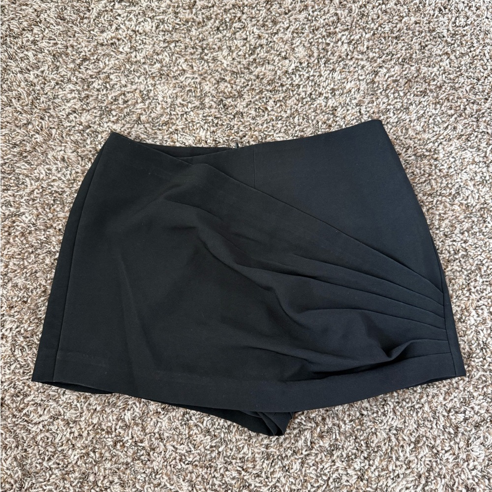 Chamonix Skort in Black